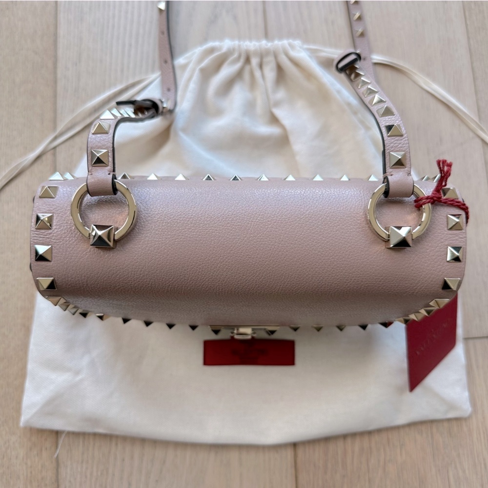 🆕 Authentic Valentino Garavani Light Pink Leather Rockstud Small Shoulder Bag - Picture 8 of 17